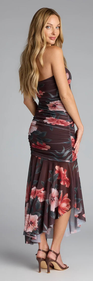 The Golden Hour Tropical Floral Mesh Midi Dress is your new go-to brown dress—effortless, versatile, and made to update your fall style in seconds.