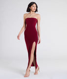 Whether you're headed to brunch or running errands, the Sleek Fit Strapless High Slit Maxi Dress in wine delivers effortless style in a breathable, go-to casual dress.