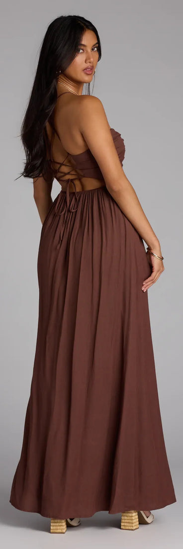 Style your seasonal looks with the Eyes On You Lace-Up Slit Maxi Dress, a trend-right, brown fall dress designed for any plan on your calendar with new and unqiue details.