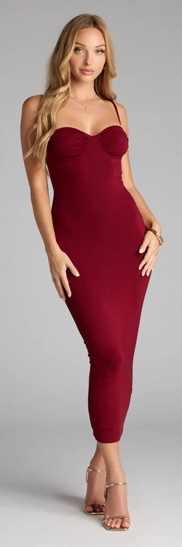 The Heartbreaker Hourglass Midi Dress is your new go-to wine dress—effortless, versatile, and made to update your fall style in seconds.