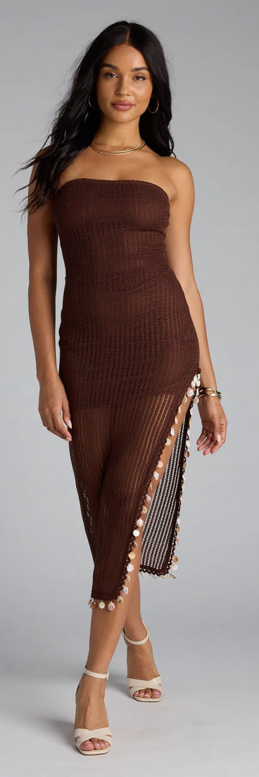 Soak up the season in the Dinner By The Sea Tube Crochet Midi Dress, a brown sundress styled for easy days, outdoor plans, and everything in between.
