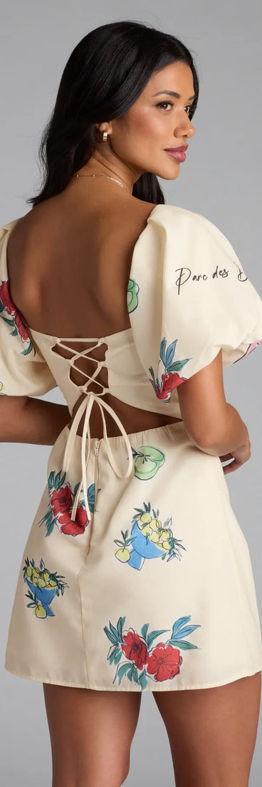 Soak up the season in the Sent A Postcard Lace-Up Print Mini Dress, a natural sundress styled for easy days, outdoor plans, and everything in between.