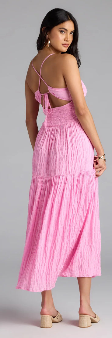 Soak up the season in the Breezy Fave High Slit Maxi Dress, a pink sundress styled for easy days, outdoor plans, and everything in between.