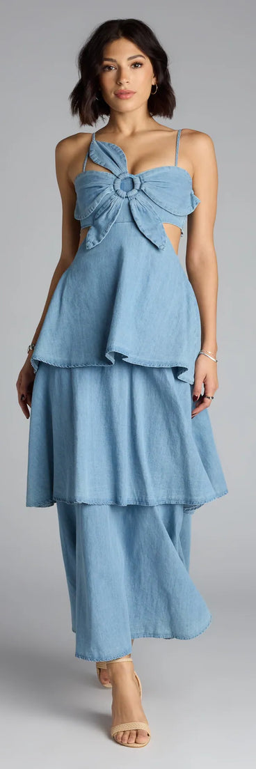 Style your seasonal looks with the Ruffle Realness Denim Cutout Maxi Dress, a trend-right, denim blue fall dress designed for any plan on your calendar with new and unqiue details.
