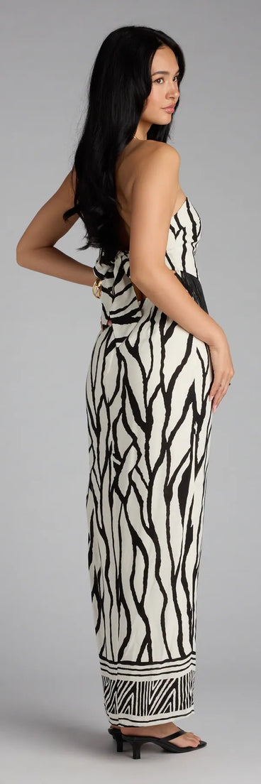 Style your seasonal looks with the Chic On Vacay Geometric Print Maxi Tube Dress, a trend-right, ivory fall dress designed for any plan on your calendar with new and unqiue details.