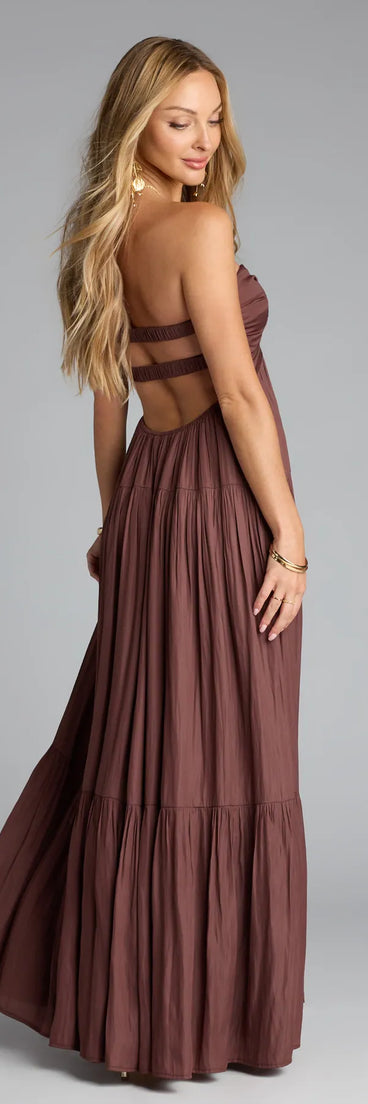 Style your seasonal looks with the Twist Of Fate Strapless Ruffled Maxi Dress, a trend-right, brown fall dress designed for any plan on your calendar with new and unqiue details.