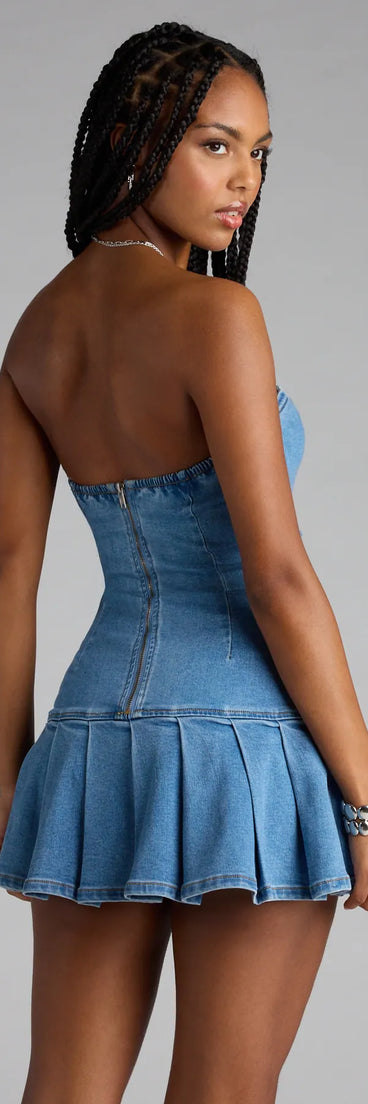 Style your seasonal looks with the Belt It Babe Strapless Denim Mini Dress, a trend-right, denim blue fall dress designed for any plan on your calendar with new and unqiue details.