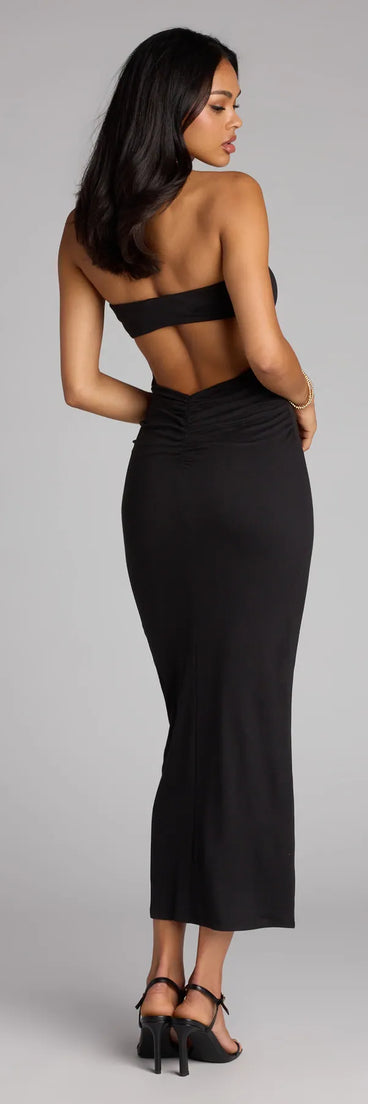 Style your seasonal looks with the That Girl Energy Cutout Tube Midi Dress, a trend-right, black fall dress designed for any plan on your calendar with new and unqiue details.