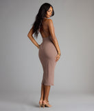 Style your seasonal looks with the Chic Cutie Ribbed Knit Halter Midi Dress, a trend-right, fall dress designed for any plan on your calendar with new and unqiue details.