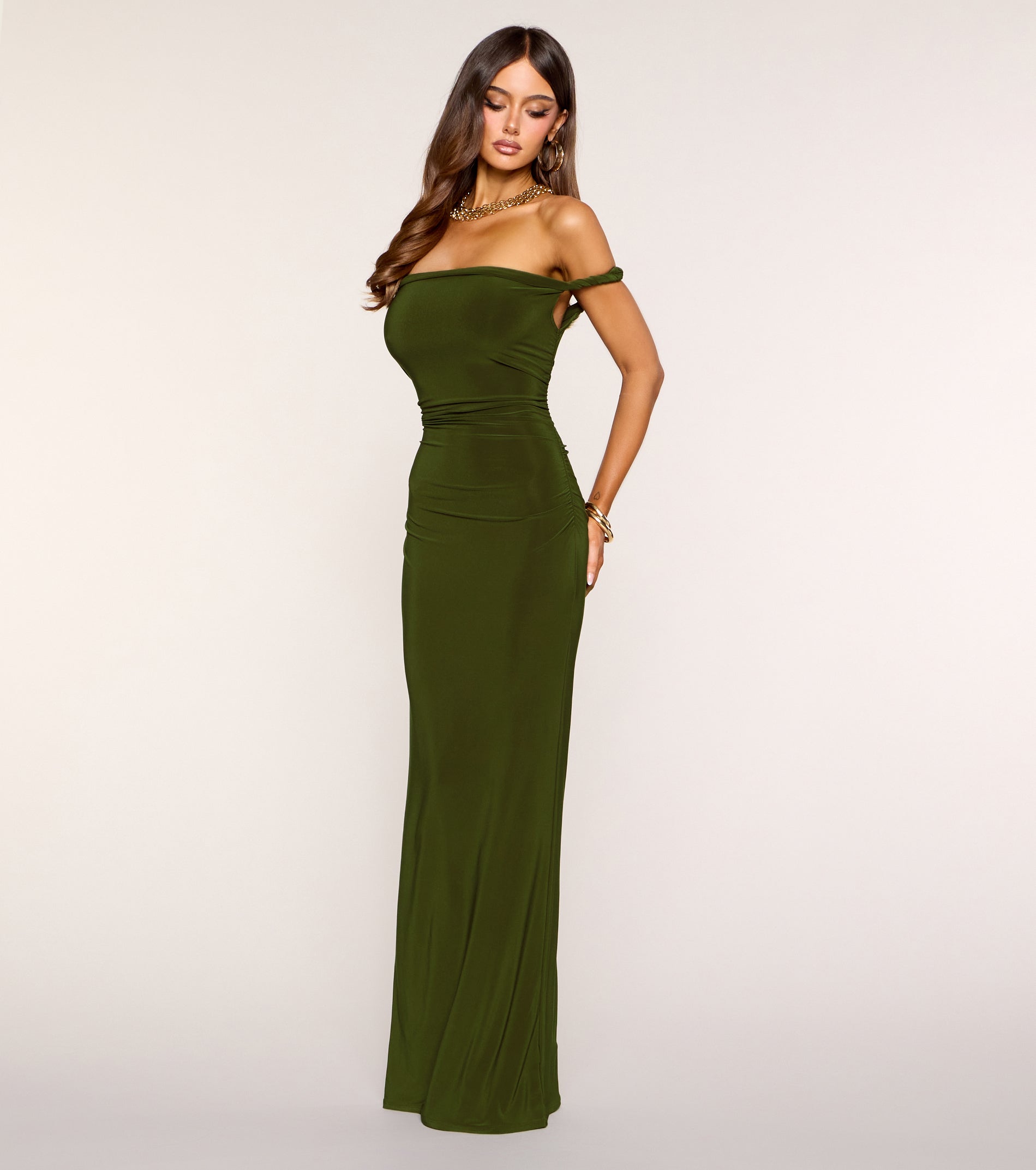 Vamp Twist Strap Off Shoulder Maxi Dress | Windsor