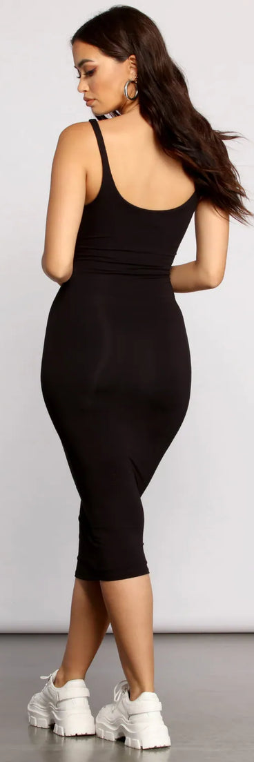 Slay Every Day Basic Scoop Neck Midi Dress