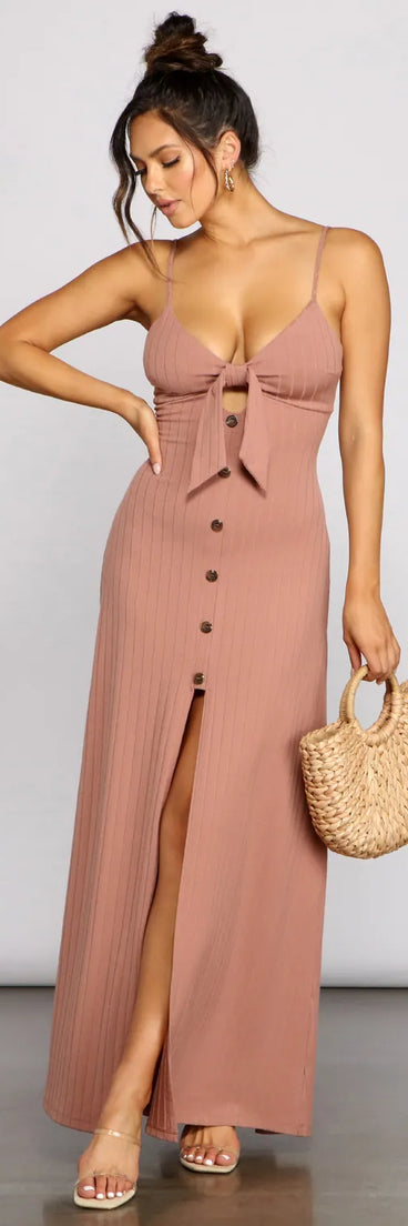 Effortless Style Tie-Front Maxi Dress