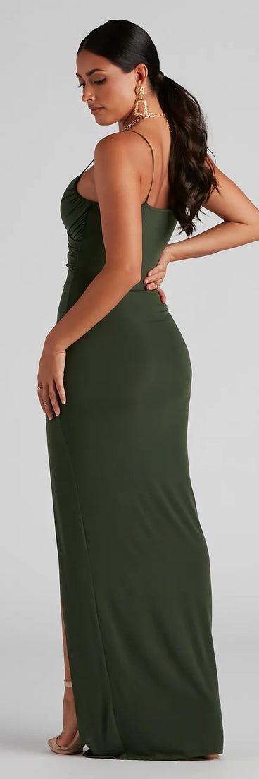 Alluring And Effortless Maxi Dress