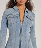 Step into seasonal chic with the Sweet Looking Long Sleeve Denim Mini Dress, a denim mini dress featuring an above-the-knee cut ideal for cocktail parties, festive gatherings, or clubwear.
