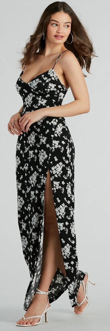 Sweet Mood High Slit Floral Knit Maxi Dress