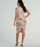 The Modern Masterpiece Short Sleeve Marble Midi Dress is a casual dress for more than special occasions with a fitted or flowy silhouette and accents in the most recent trends!