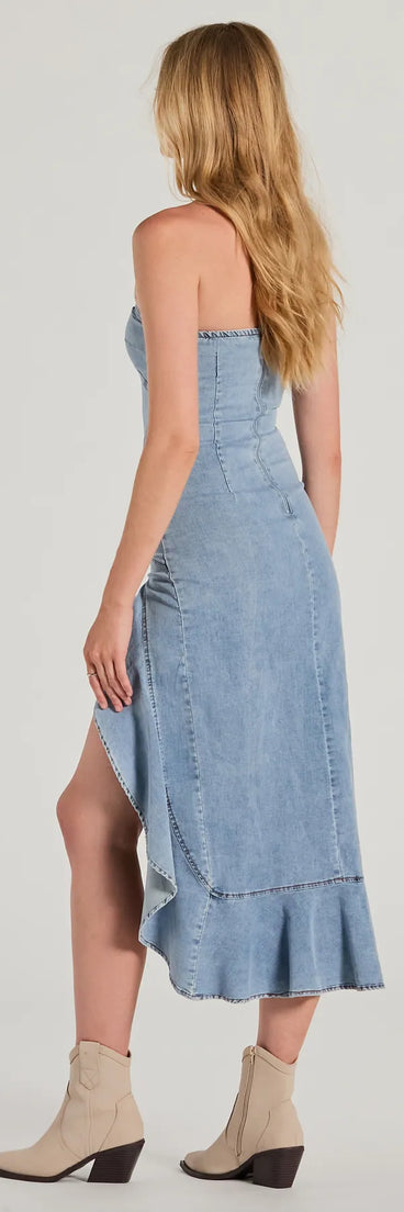 Essential for vacations or summer days, the Admiring Style Strapless Ruffle High Low Denim Dress is a sundress or milkmaid dress with sleek and flirty details.
