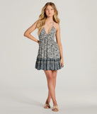The Sway With Me Halter V-Neck Paisley Skater Dress is a casual dress for more than special occasions with a fitted or flowy silhouette and accents in the most recent trends!
