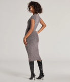 With its mid-calf hem and popular flattering fit, the Back To Basics Ribbed Knit Midi Dress in charcoal nails the balance of trend and ease, redefining go-to midi dresses for any occasion.