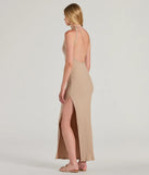 Celebrate the winter holidays in a natural long dress like the Fall Into Fashion Crew Neck Open Back Maxi Dress, designed with timeless charm for party-ready occasions from winter bridesmaid looks to Winter Formal dances.
