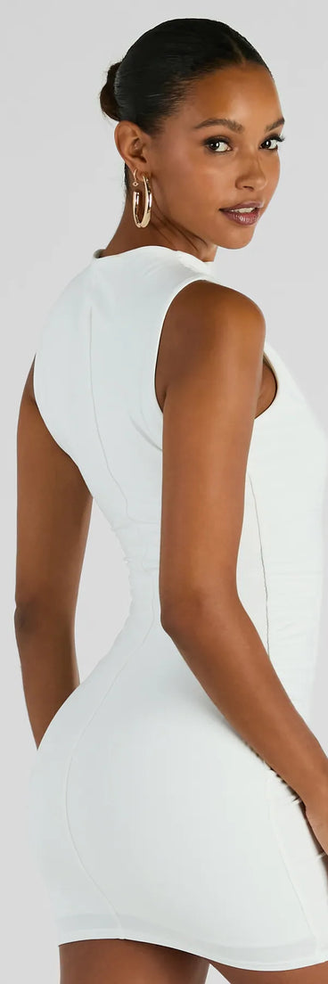 The Ahead Of The Curve Crew Neck Bodycon Mini Dress is a casual dress for more than special occasions with a fitted or flowy silhouette and accents in the most recent trends!