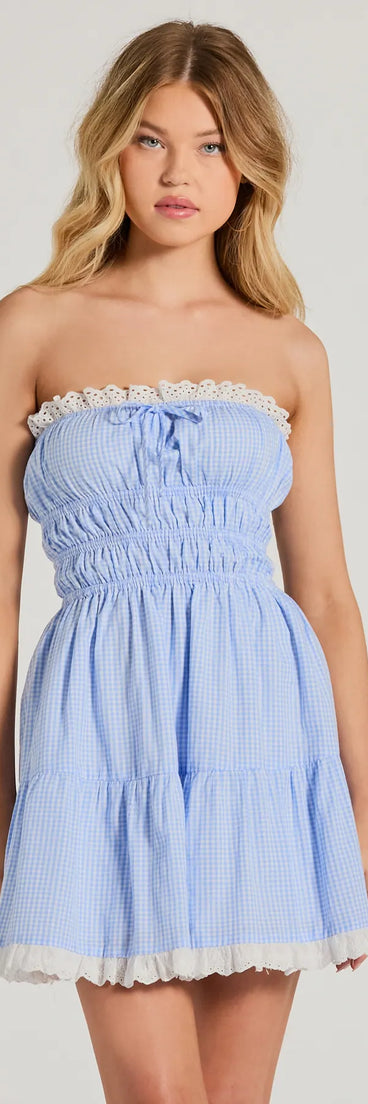 The Cheerful Cutie Strapless Gingham Skater Dress is a mini dress that will make a statement with its short hemline and on-trend details to have you ready for any event!