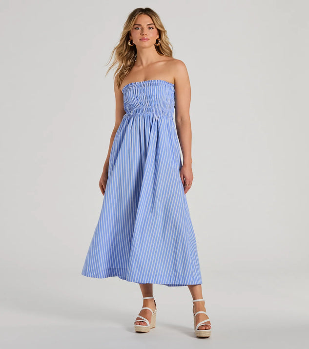 The midi dress length on the Signature Stripes Strapless A-Line Maxi Dress provides an elevated silhouette perfect for any party, occasion, or everyday styling.