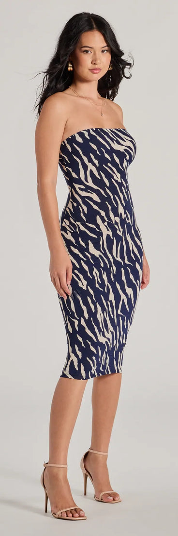 The midi dress length on the Wild For Style Strapless Zebra Print Midi Dress provides an elevated silhouette perfect for any party, occasion, or everyday styling.