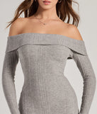 Make a bold statement in the Perfect Curves Ribbed Knit Off-The-Shoulder Midi Dress in heather gray, the perfect spring dress for weddings, cocktail hours, nights out, and/or seasonal celebrations.