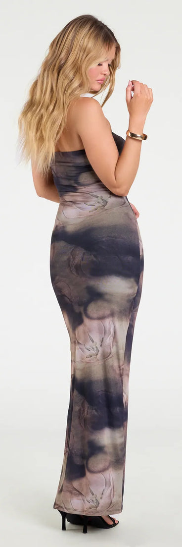 Whether you're headed to brunch or running errands, the Day To Night Strapless Abstract Slit Maxi Dress in black delivers effortless style in a breathable, go-to casual dress.