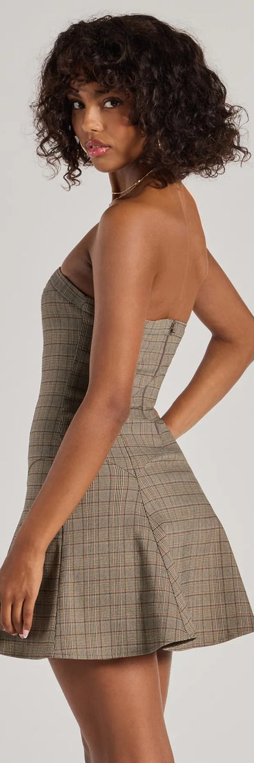 Revamp your 2025 wardrobe with this chic addition, the Adorable Look Plaid Print Strapless Skater Dress in taupe, perfect for elevating your style in the new year.