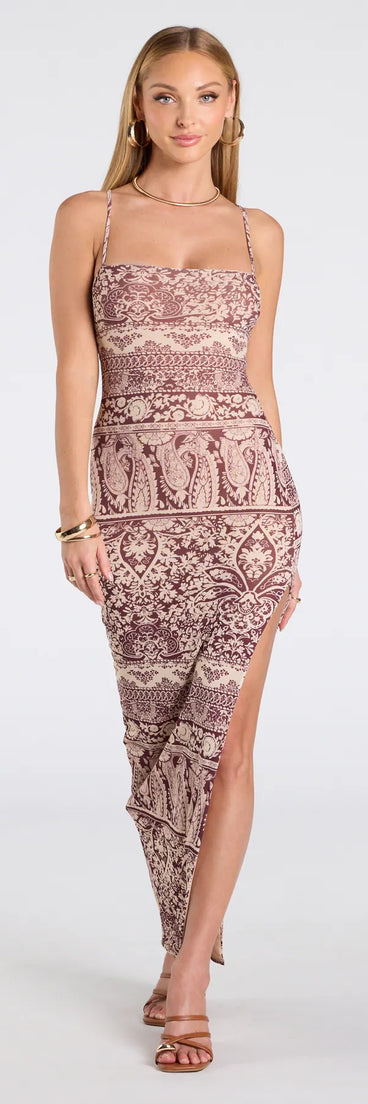 The Sun Coast Dream Paisley Bodycon Slit Maxi Dress is your new go-to natural dress—effortless, versatile, and made to update your fall style in seconds.