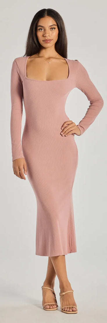 With its mid-calf hem and popular flattering fit, the Basic Cutie Long Sleeve Knit Midi Dress in mauve nails the balance of trend and ease, redefining go-to midi dresses for any occasion.