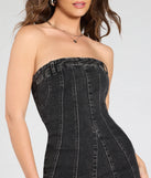 Flaunt your silhouette in the tight Stylish Jeanius Strapless Denim Mini Dress in black, a bodycon dress that empowers your look with bold style and effortless edge.