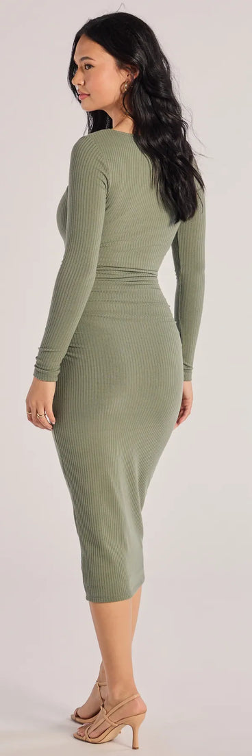 Whether you're headed to brunch or running errands, the Always A Good Time Long Sleeve Midi Dress in olive green delivers effortless style in a breathable, go-to casual dress.