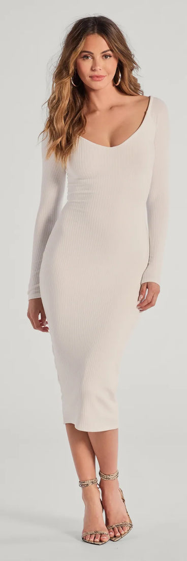 Step into milestone moments with the Sleek Vibes Off The Shoulder Knit Midi Dress, a standout in ivory dresses perfect for birdal showers, Easter celebrations, and 2025 grad looks.
