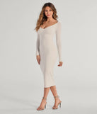 With its mid-calf hem and popular flattering fit, the Sleek Vibes Off The Shoulder Knit Midi Dress in ivory nails the balance of trend and ease, redefining go-to midi dresses for any occasion.