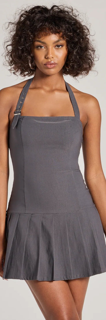 Step into winter chic with the Trendy Era Drop Waist A-Line Mini Dress, a charcoal mini dress featuring an above-the-knee cut ideal for cocktail parties, festive gatherings, or clubwear.