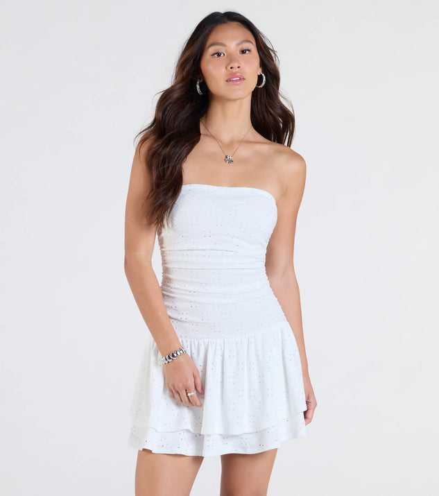 Feel confident and photo-ready in the Looking Sweet Eyelet Knit Tiered Skater Dress, a white graduation dress perfect for 2025 ceremonies and parties.