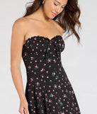 Make a bold statement in the Exquisite Charm A-Line Floral Mini Dress in black, the perfect spring dress for weddings, cocktail hours, nights out, and/or seasonal celebrations.