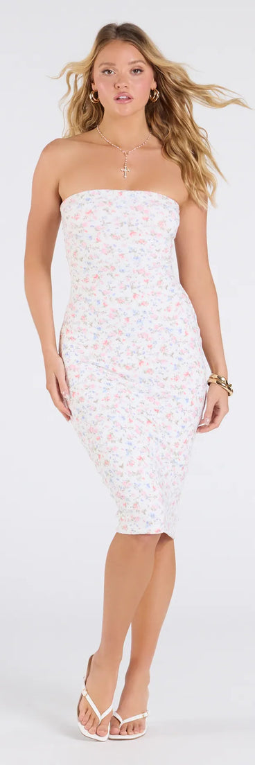 Step into milestone moments with the Petit Blooms Floral Eyelet Midi Dress, a standout in ivory dresses perfect for bridal showers, anniversary celebrations, and 2025 grad looks.