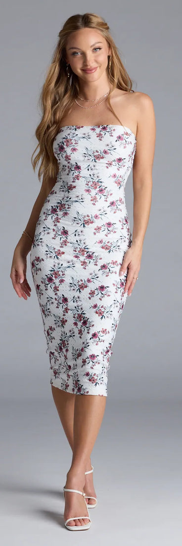 Step into milestone moments with the Blissful Cutie Floral Bodycon Midi Dress, a standout in white dresses perfect for bridal showers, anniversary celebrations, and 2025 grad looks.