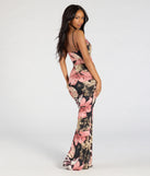 Whether you're headed to brunch or running errands, the Vacay Bound Tropical Floral Ruched Knit Maxi Dress in black delivers effortless style in a breathable, go-to casual dress.