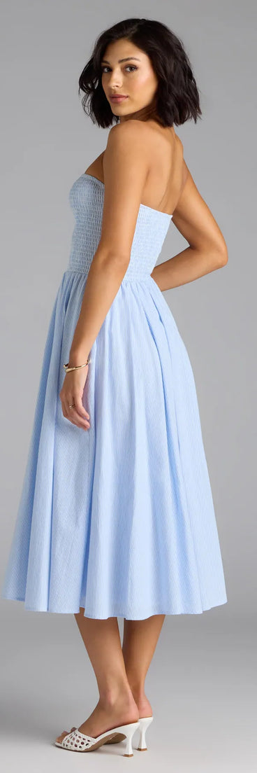Soak up the season in the Breeze By Strapless Striped A-Line Midi Dress, a light blue sundress styled for easy days, outdoor plans, and everything in between.