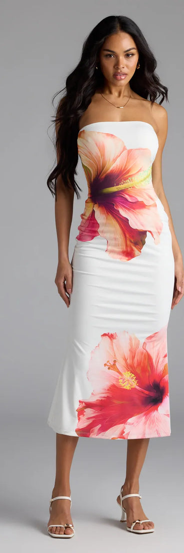 Step into summer looking effortlessly chic in the Set For Vacay Tropical Floral Strapless Midi Dress in white, a must-have Windsor dress for your warm-weather wardrobe.