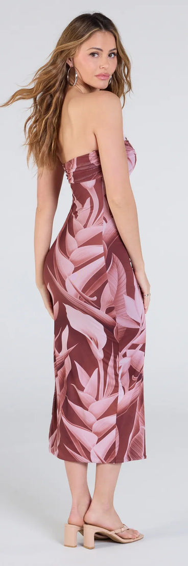 Flaunt your silhouette in the tight Maui Nights Strapless Tropical Midi Dress in dark denim wash, a bodycon dress that empowers your look with bold style and effortless edge.