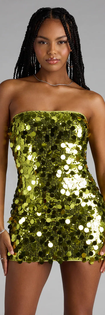 Feel ready for every dance floor moment or feed-worthy reel in the Party-Starter Sequin Strapless Bodycon Mini Dress, a lime green homecoming dress designed to own your moment.