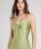 Make a bold statement in the Sweetest Vibe V-Neck Tie A-Line Dress in lime green, the perfect green dress for weddings, cocktail hours, nights out, and/or seasonal celebrations.