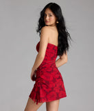 Bring high-impact style to your nightlife in the Sassy Sweet Floral Strapless Mini Dress, a bold red club dress made for dancing, parties, and unforgettable nights.