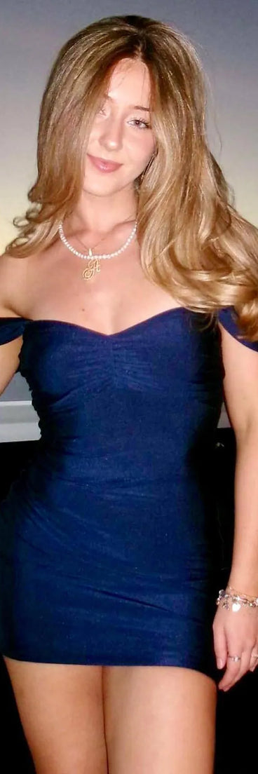 Style your seasonal looks with the Such A Vibe Off-The Shoulder Mini Dress, a trend-right, navy blue fall dress designed for any plan on your calendar with new and unqiue details.